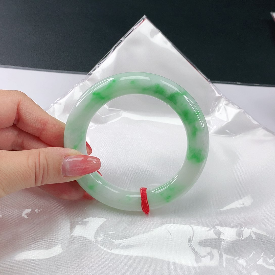 翡翠手镯未镶嵌翡翠016