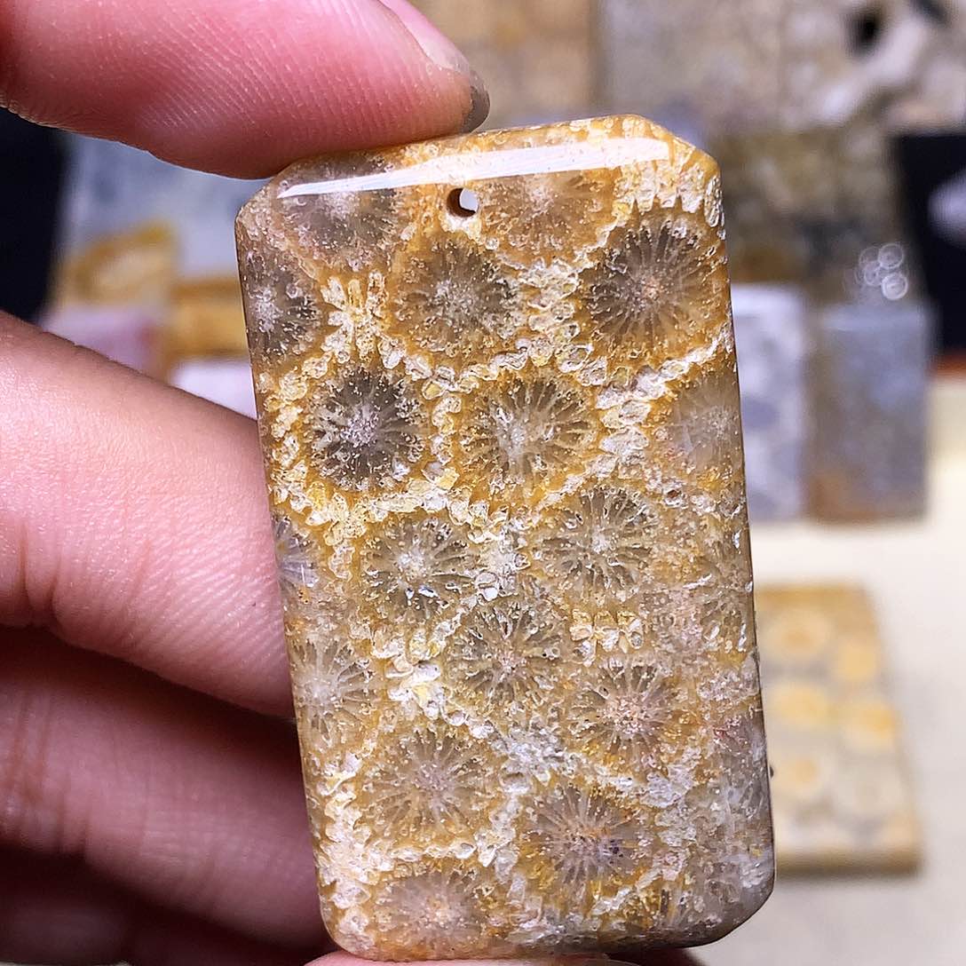 硅化玉珠宝奇石合金元*