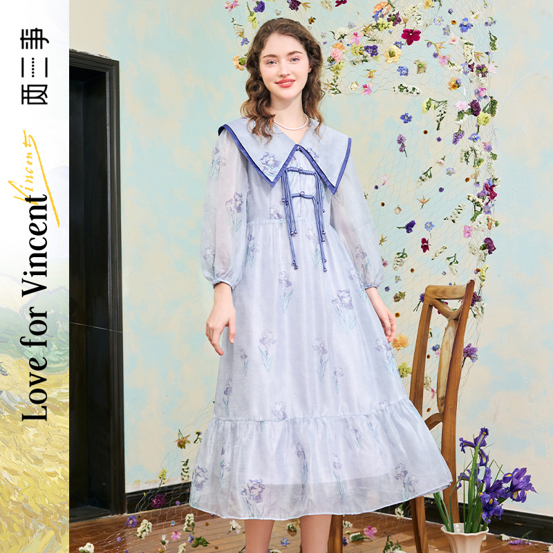 两三事梵高文艺梦中鸢尾2024夏季新款复古印花盘扣大翻领连衣裙