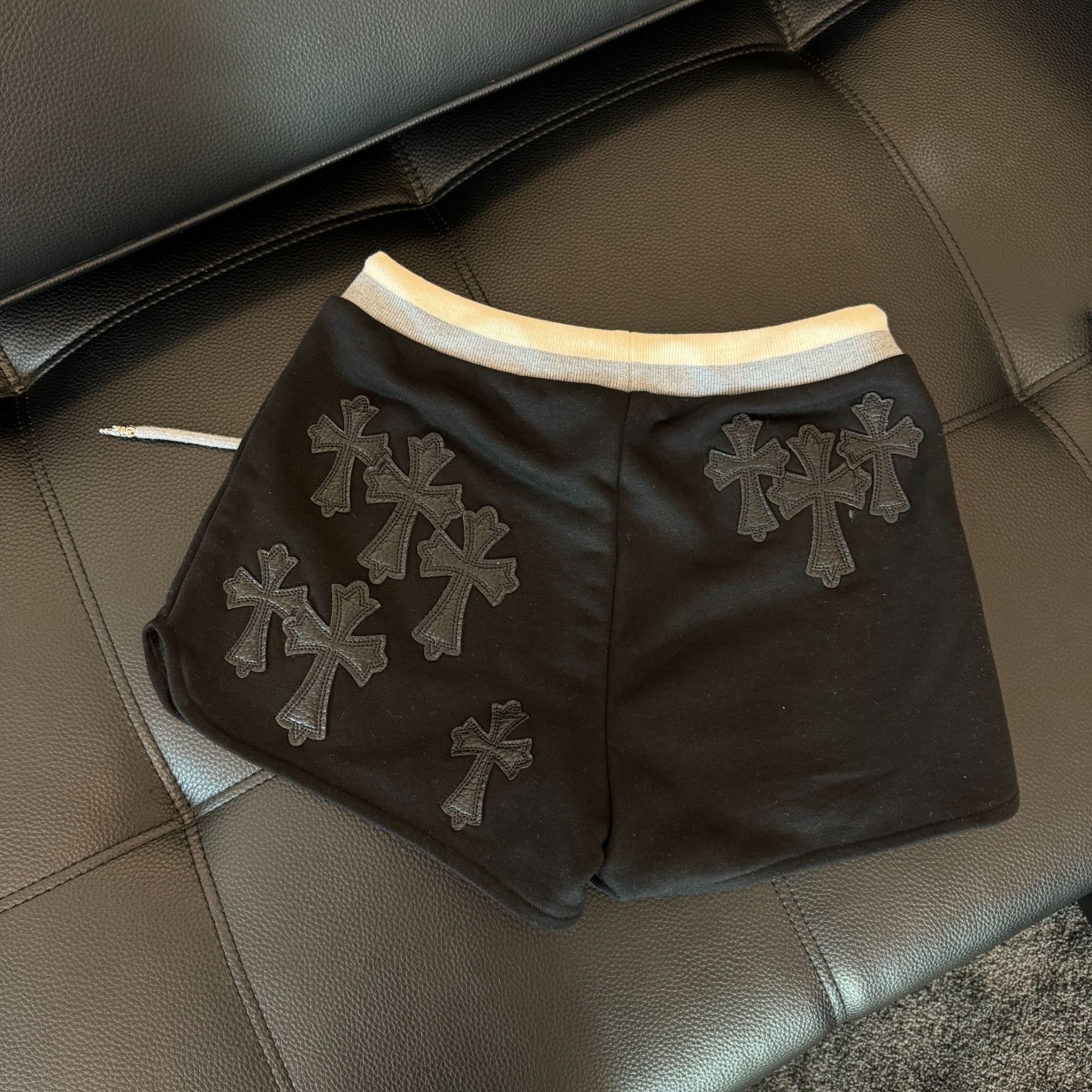 Rebornmoi【vivi老板娘】重工小皮标短裤复古小皮标三分裤DK355