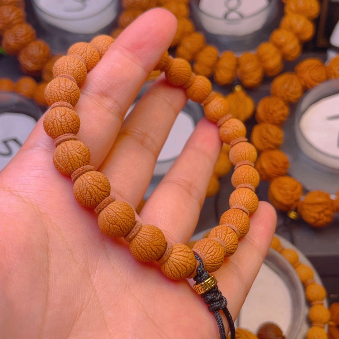 ·***·桃核吊坠耶耶耶耶