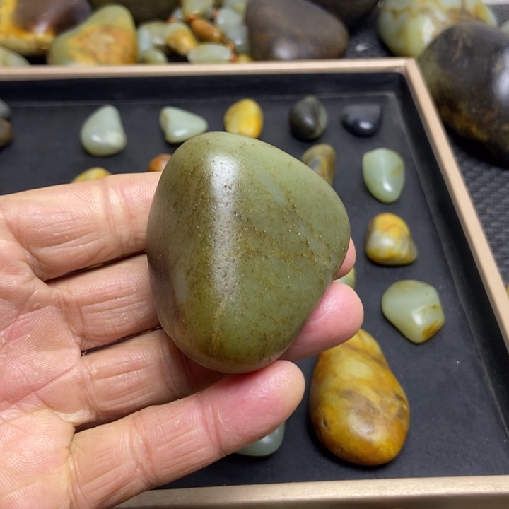 光***头和田玉（糖玉）未镶嵌珠宝奇石