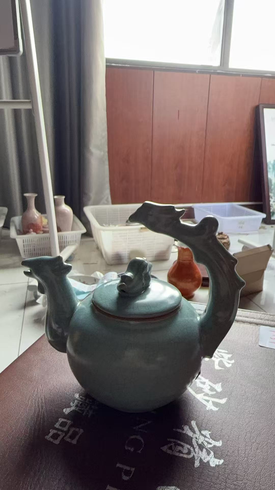 景德镇凤嘴瓷盖壶