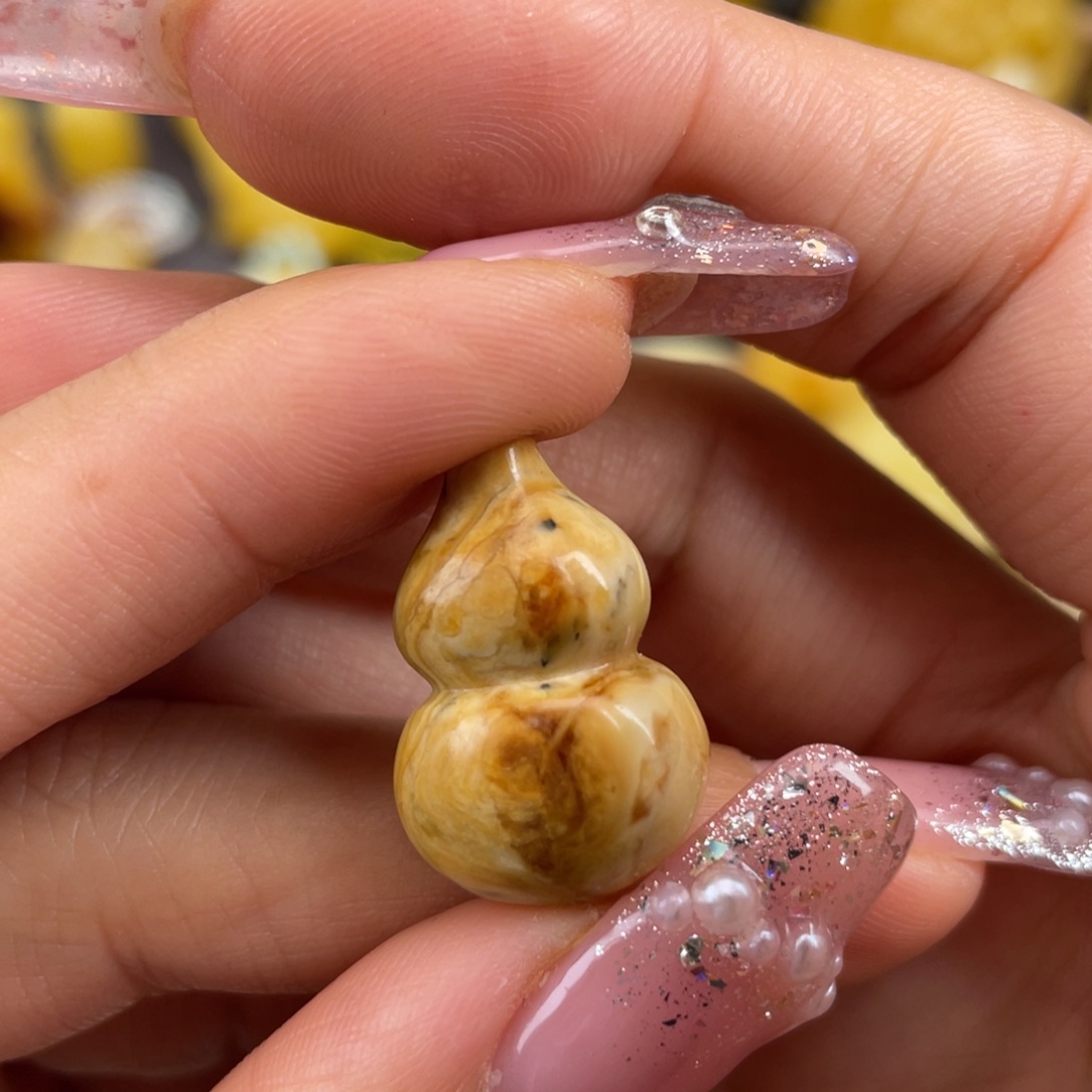琥珀裸石未镶嵌蜜蜡