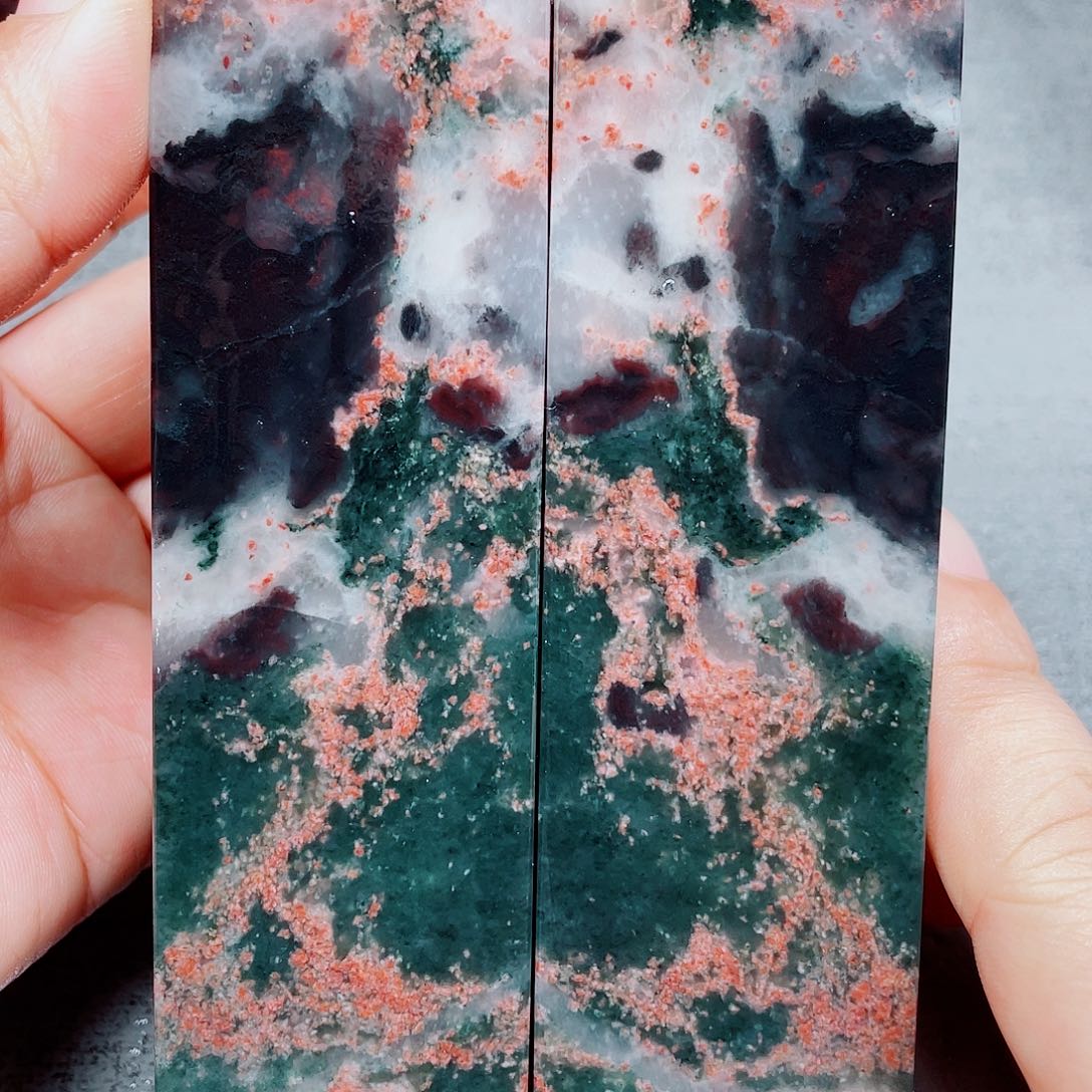 玉桂林鸡血玉印章镇尺