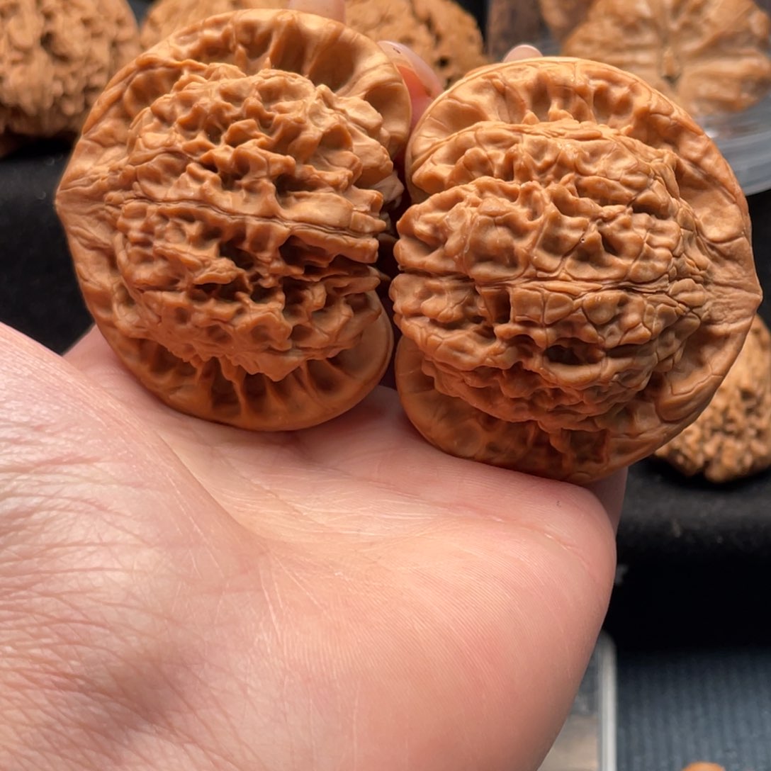 文玩核桃把件54官帽