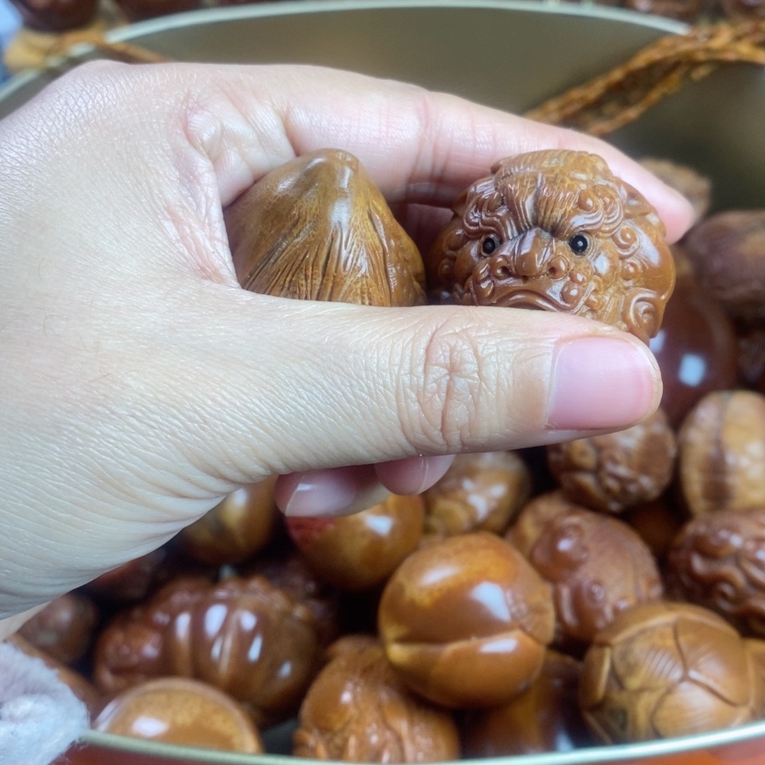 【闪购商品】其他橄榄核凌四面一个貔貅一个