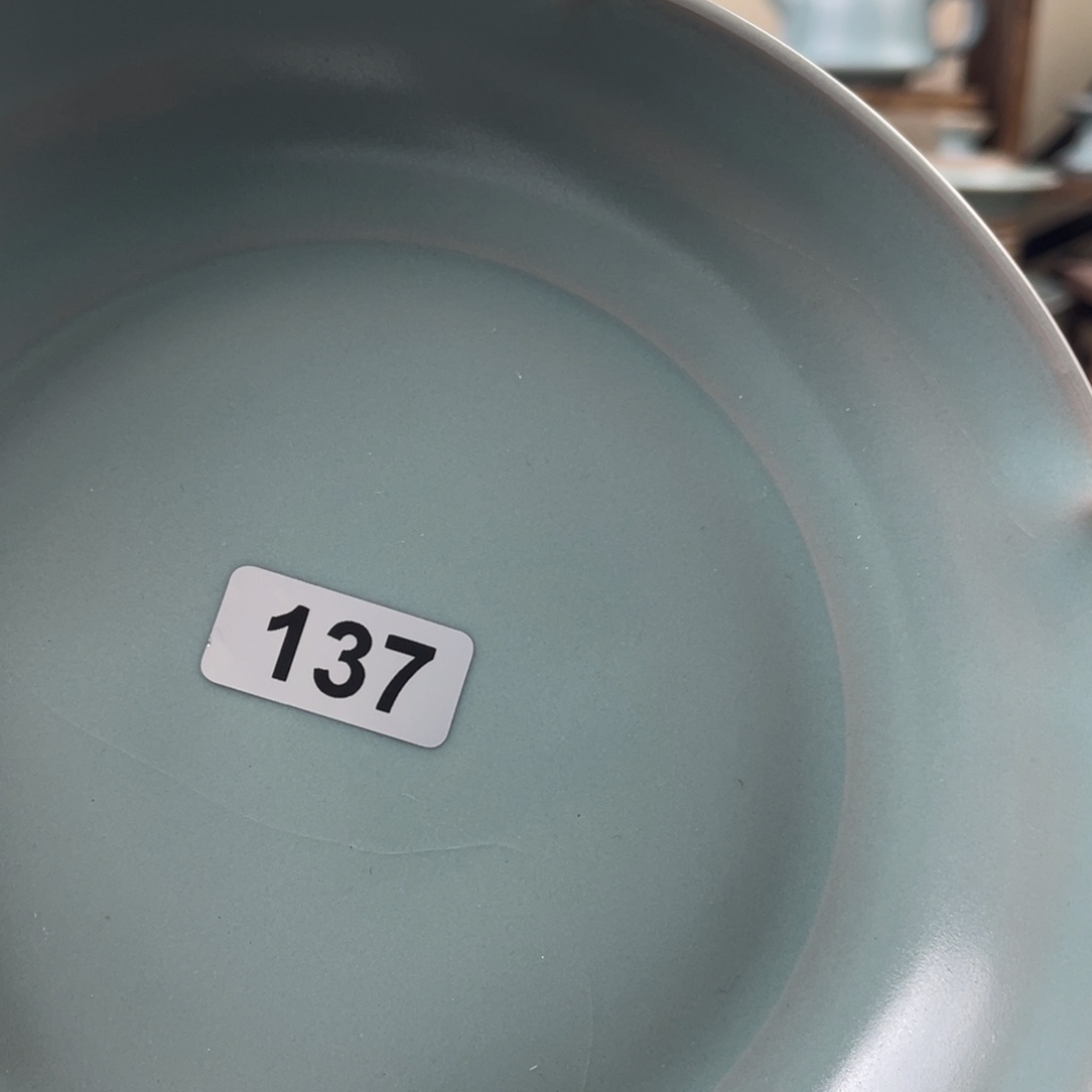 左***左陶瑕疵137开裂………………