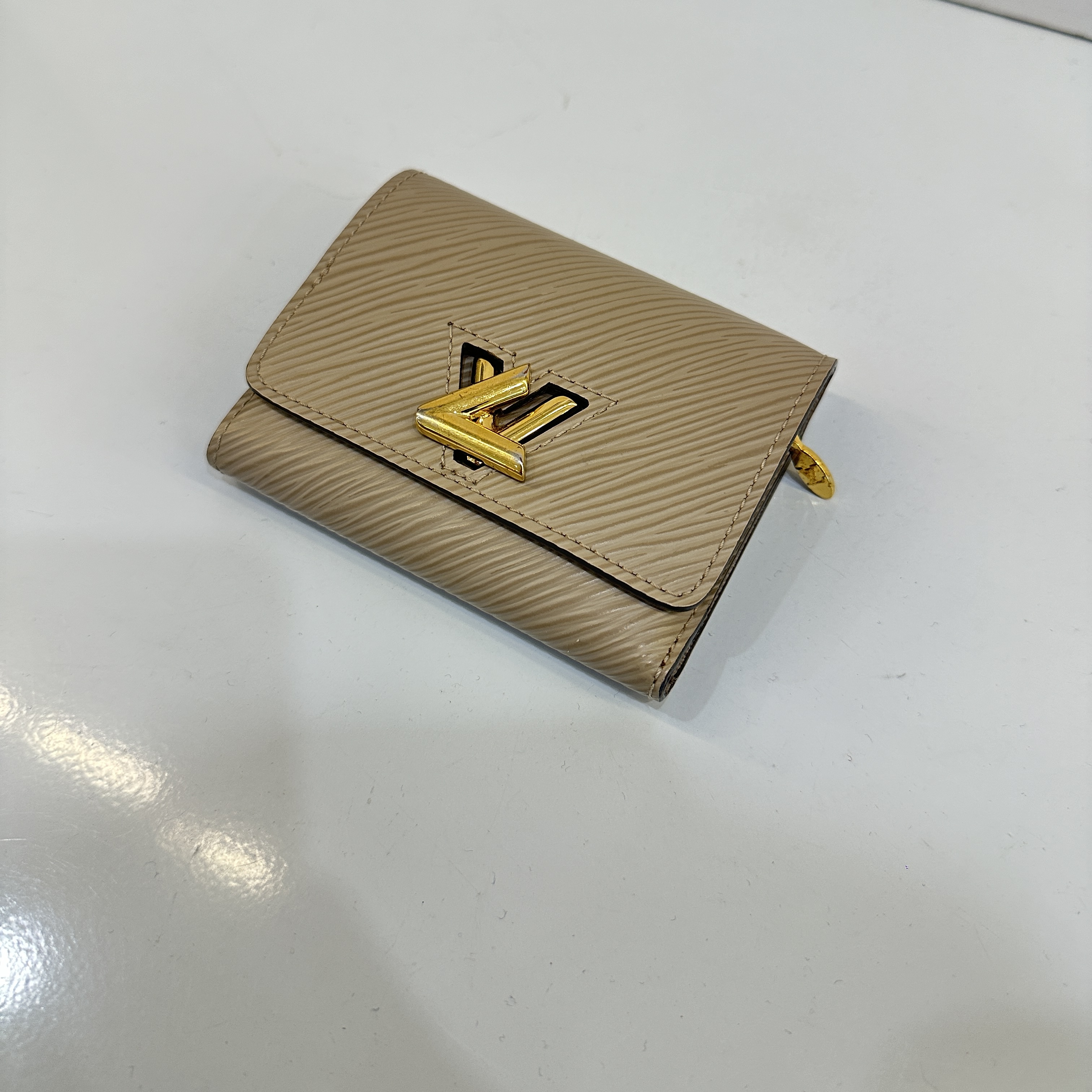 95新 LouisVuitton/路易威登 蔚蓝/大象灰水波纹短款三折钱包