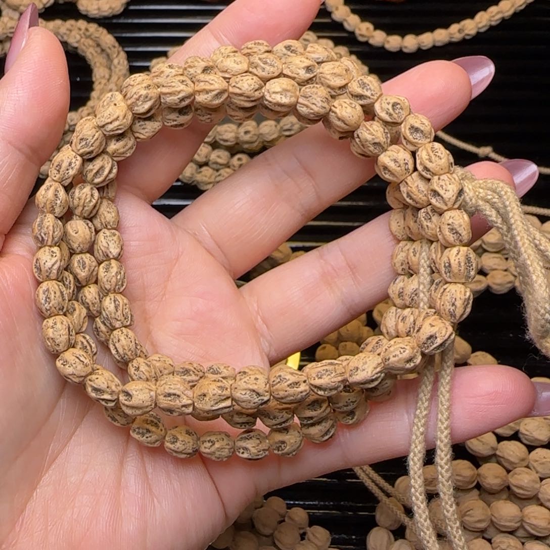 柏香籽/百香籽吊坠小*哥