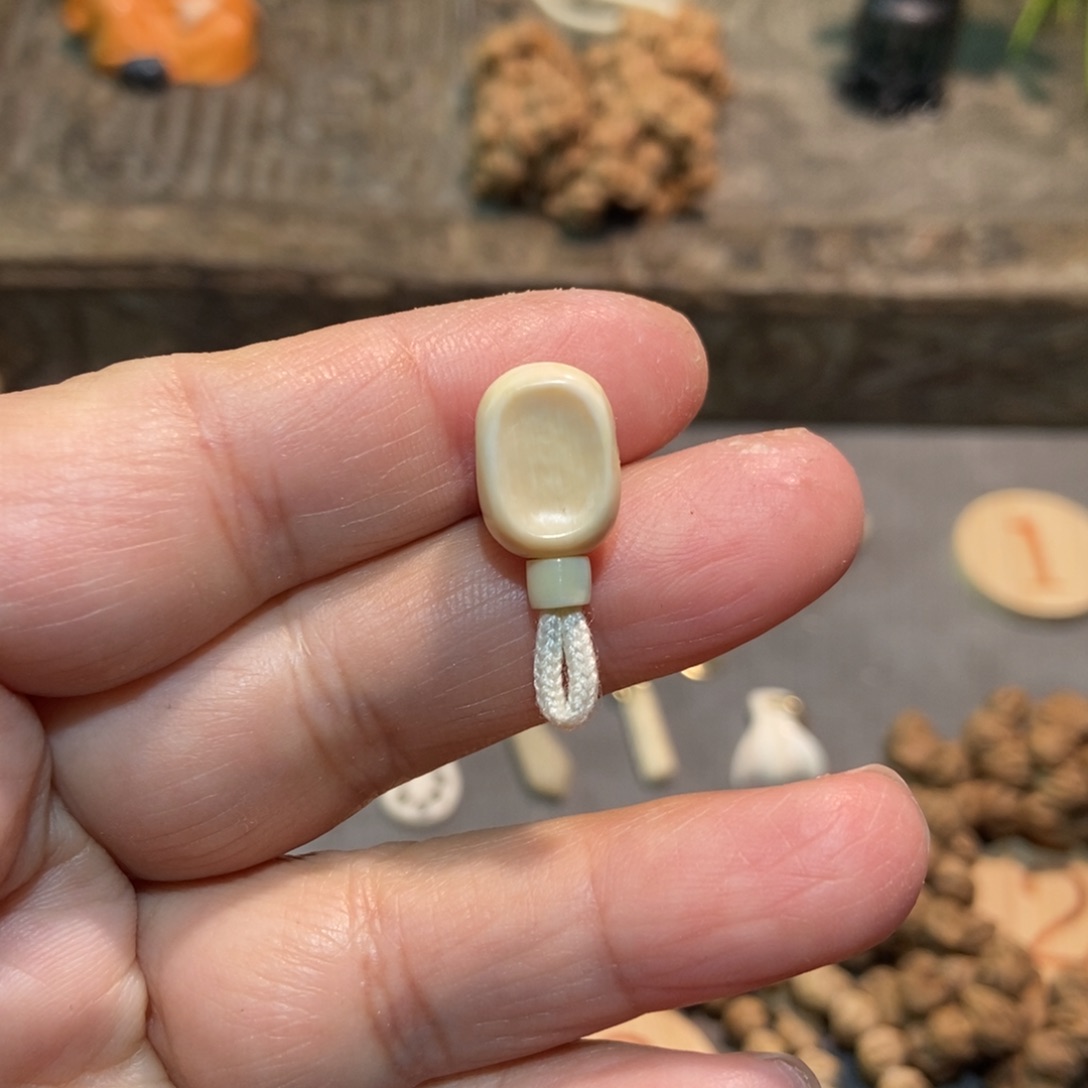 小***️柏香籽/百香籽吊坠
