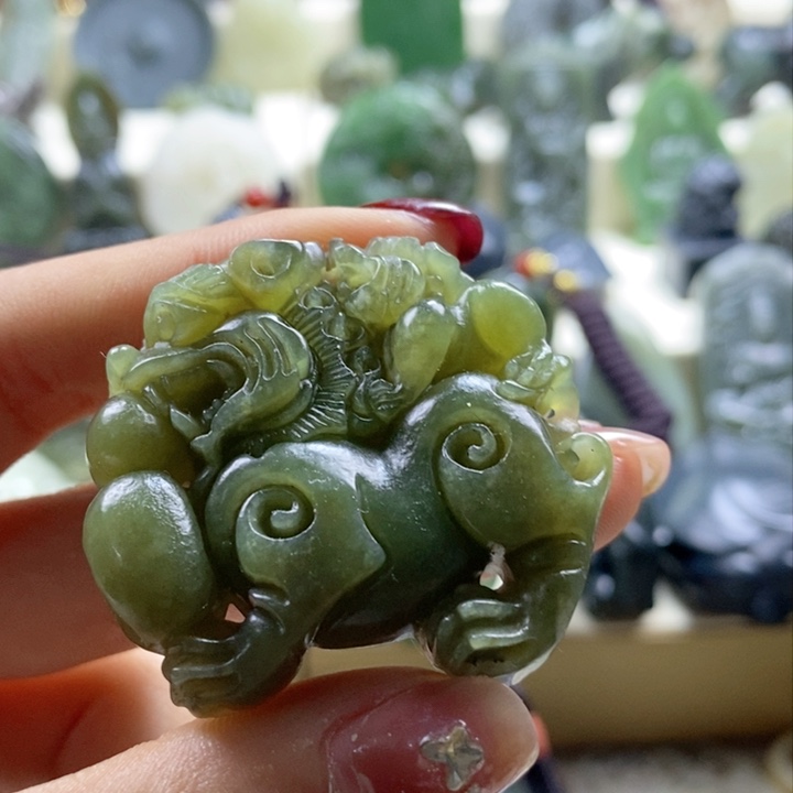 和田玉颈饰未镶嵌