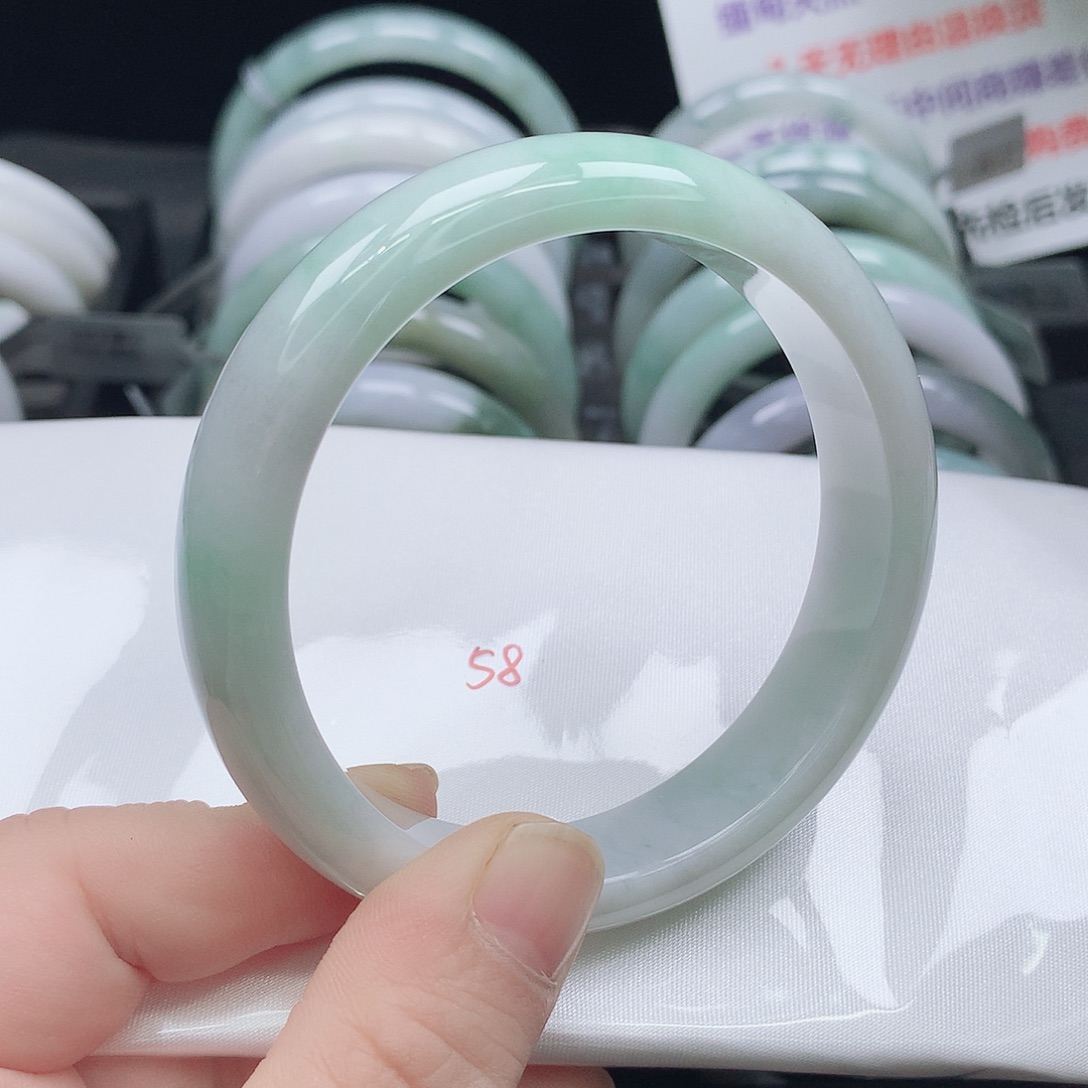 翡翠未镶嵌手镯318