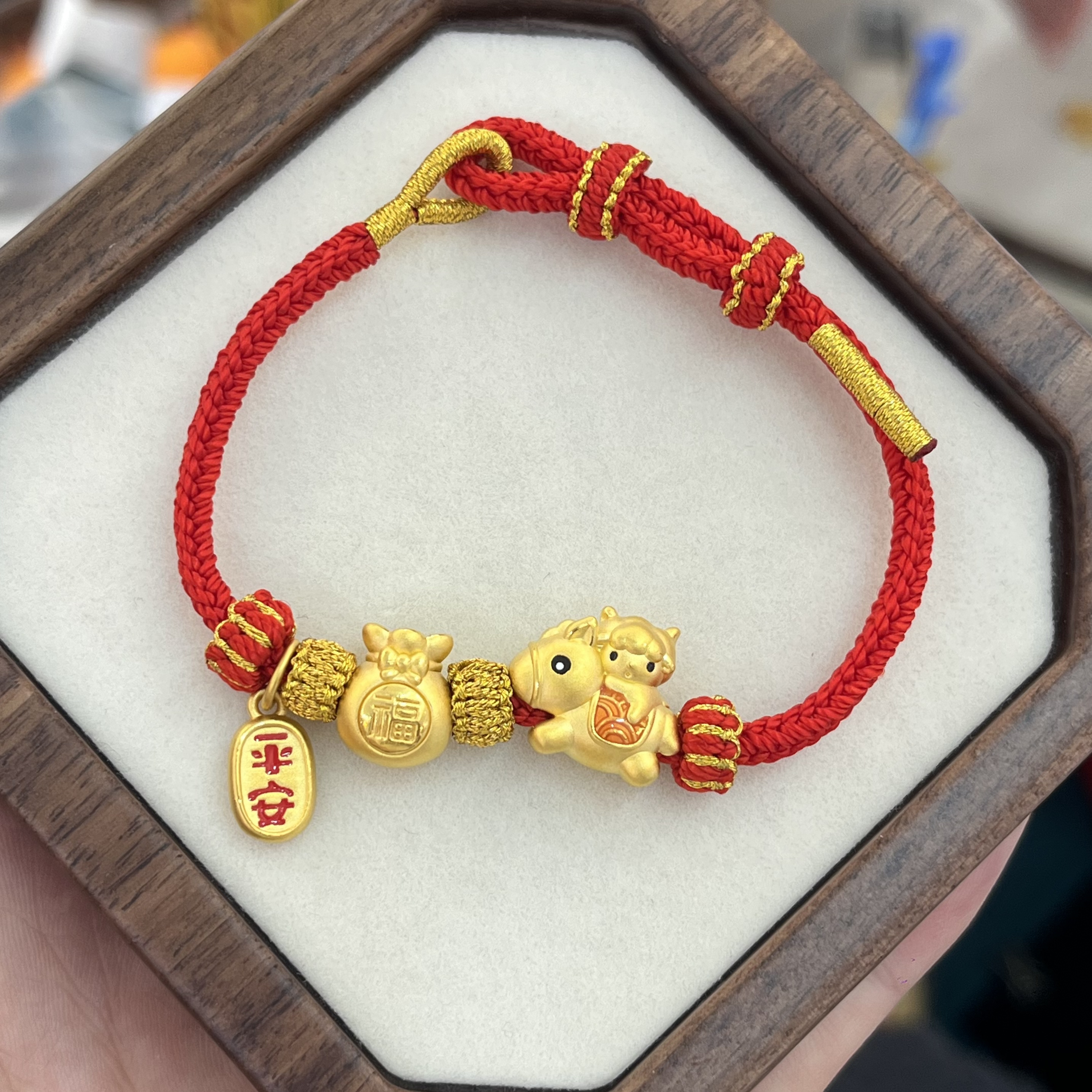 足金999小马红绳手链六合转运珠黄金编绳手串本命年红绳