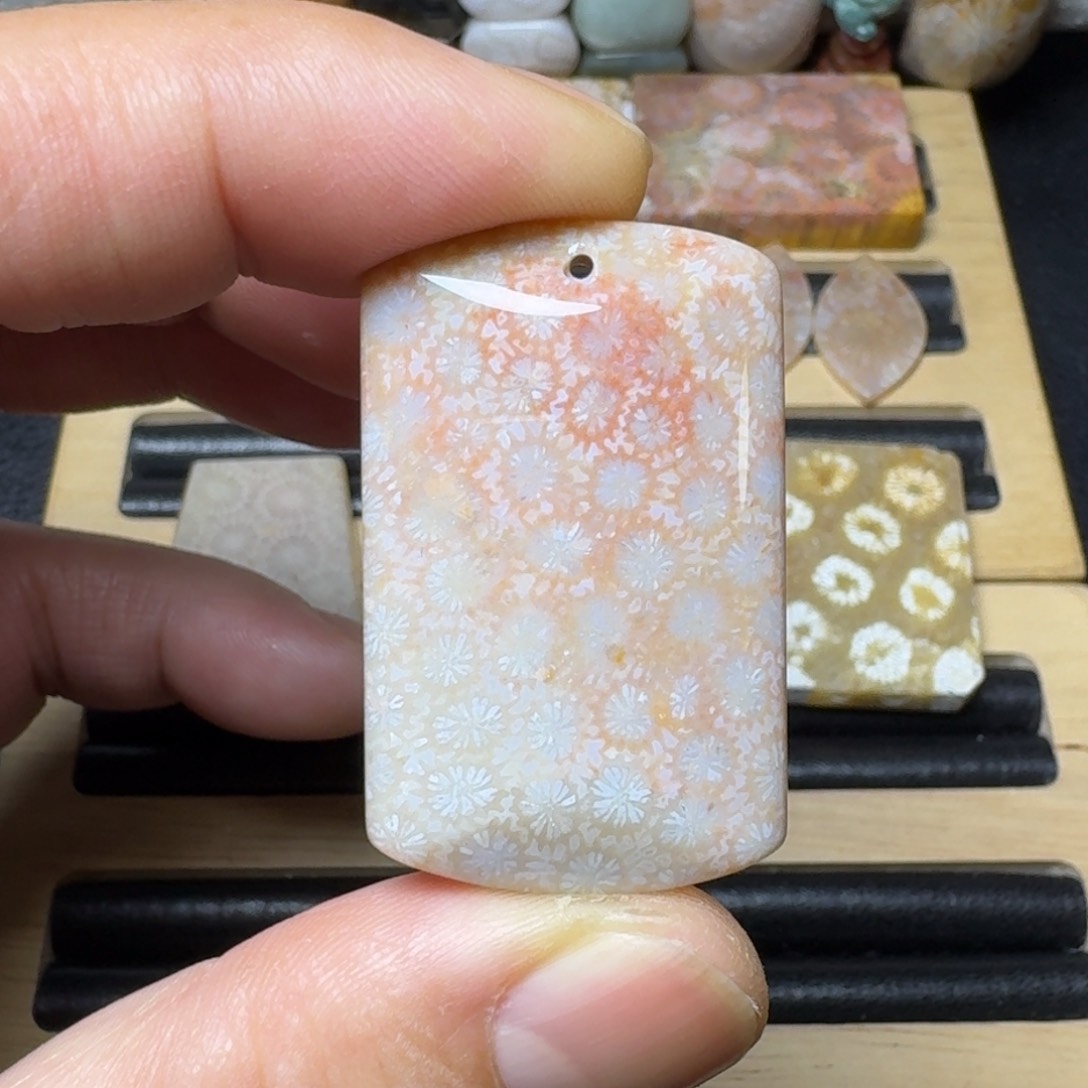 硅化玉纯天然色有机玉石未镶嵌