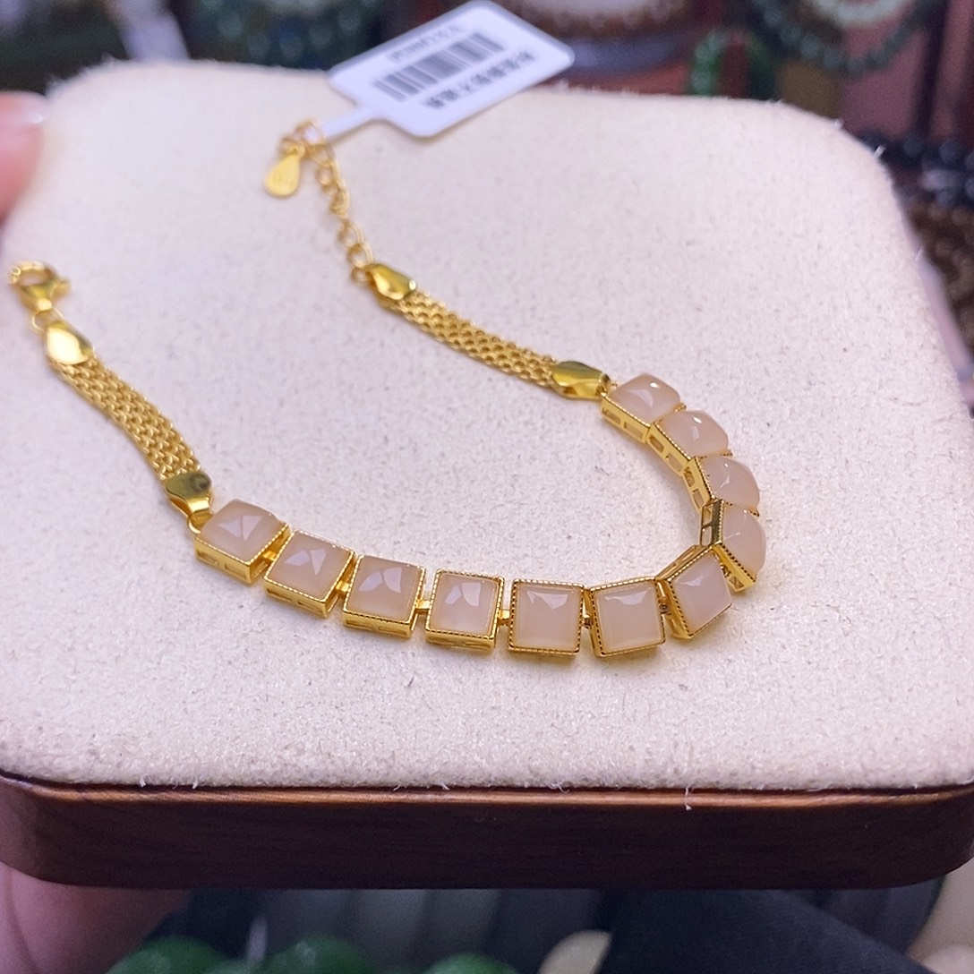 和田玉未镶嵌颈饰藕粉红粉手链银