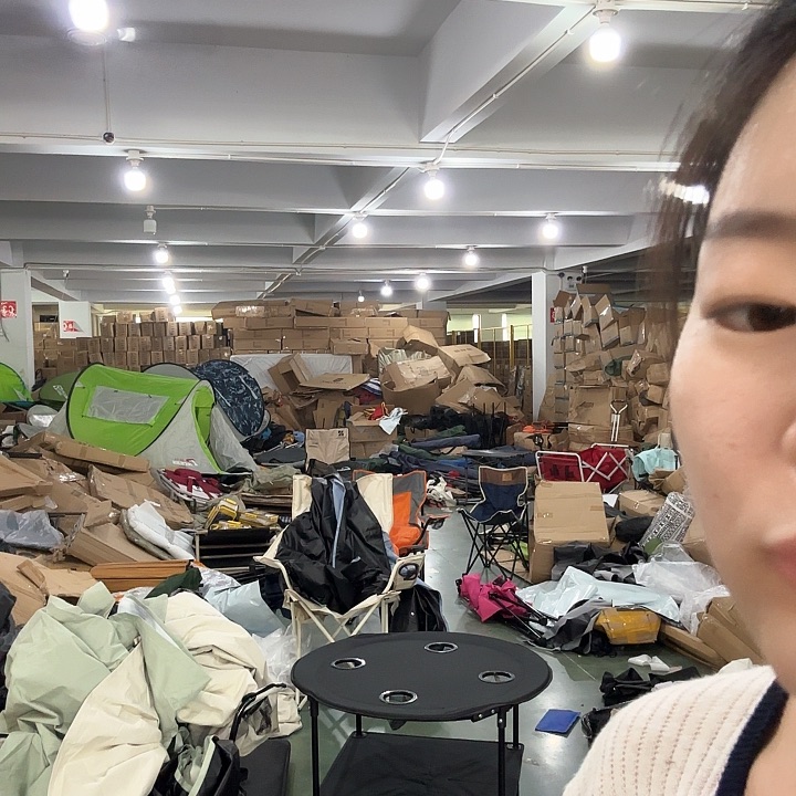 黑色圆桌双桌子 发1。 70*70