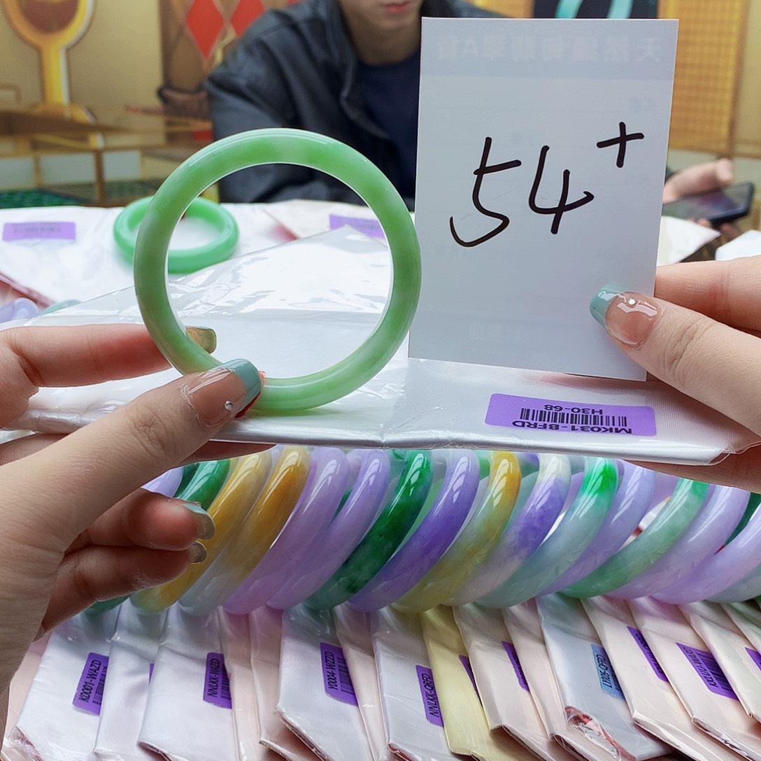 翡翠未镶嵌手镯ii