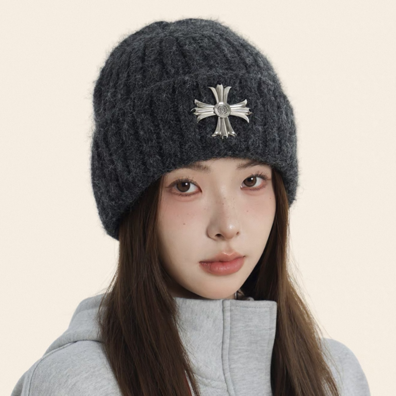 【懂货的来】街头原版重工十字架新款保暖冷帽女百搭显脸小包头冷帽