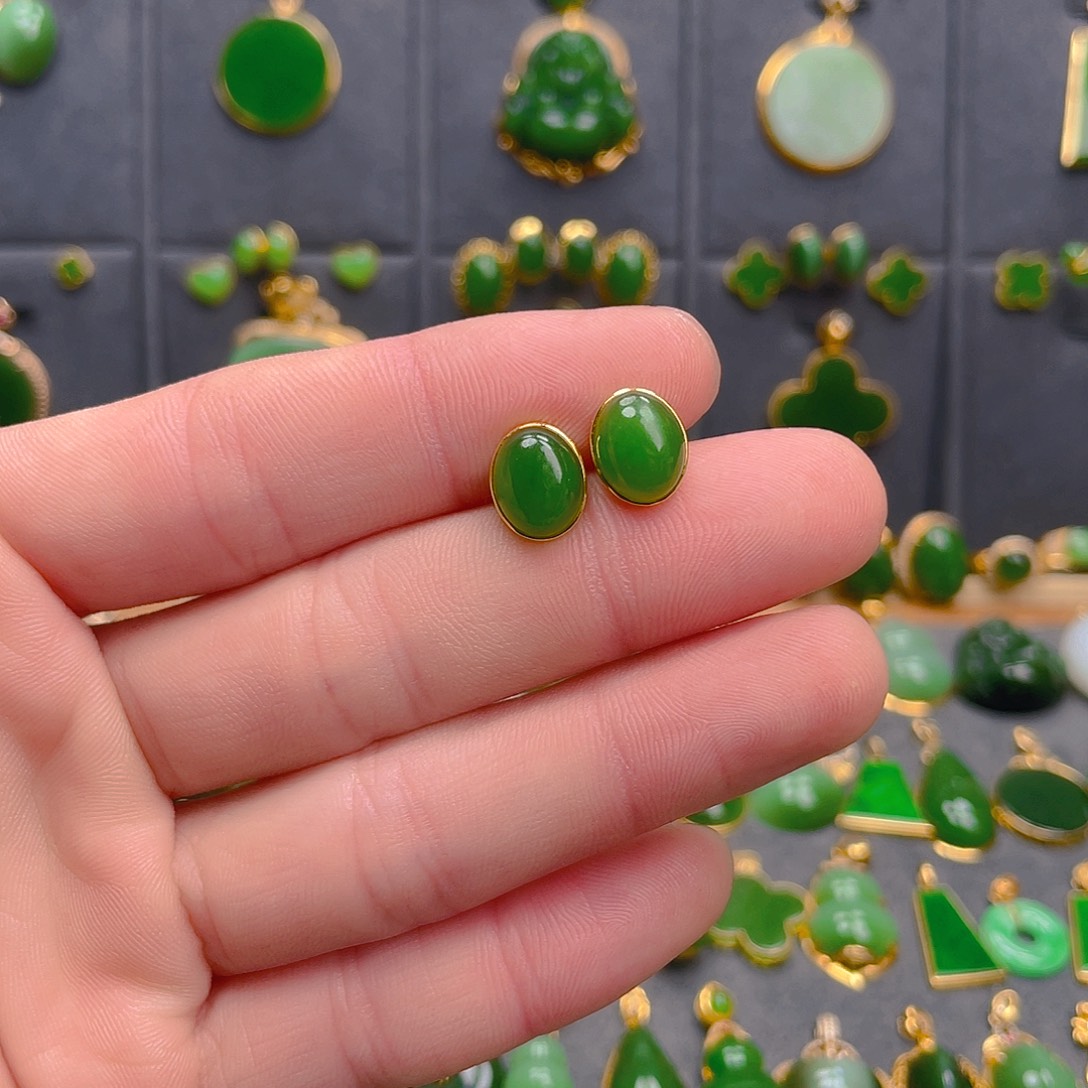 和田玉（碧玉）18K金镶嵌耳饰
