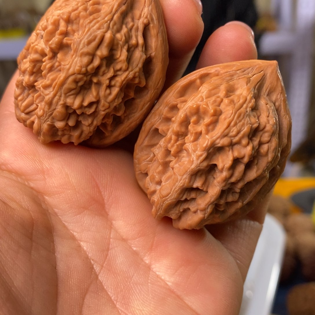 文玩核桃吊坠文玩核桃大姑石36～