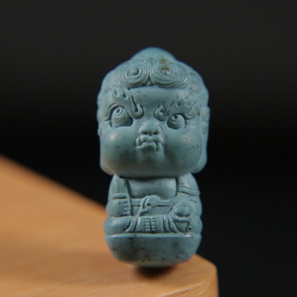 原矿绿松石雾霾蓝·不动明王吊坠，尺寸13×25.6×12.5mm，重5.68g