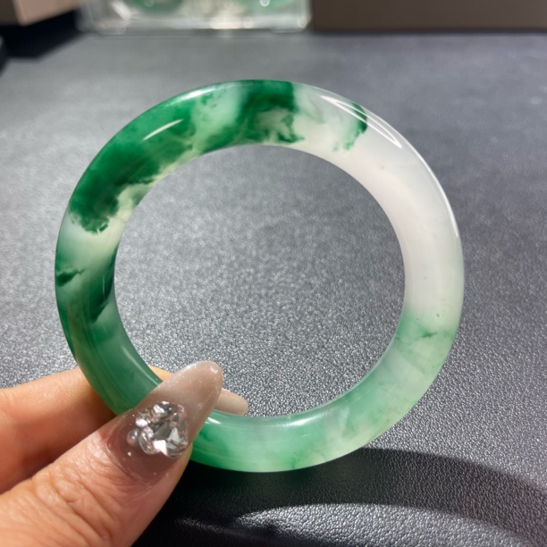 纯天然非洲翠精美手镯