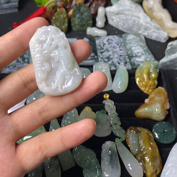 颈饰未镶嵌翡翠翡翠