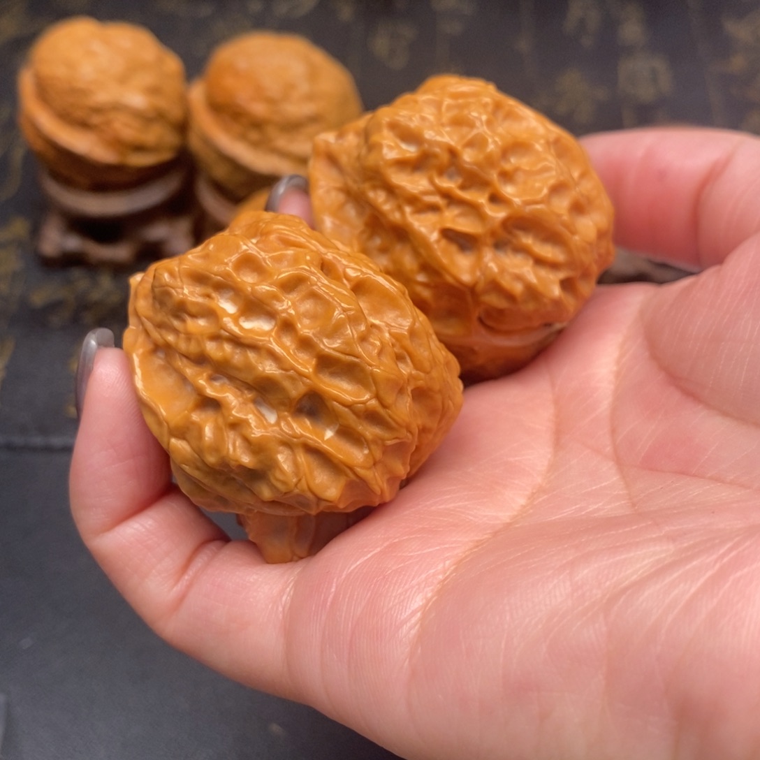 文玩核桃吊坠鬼脸摸哈头