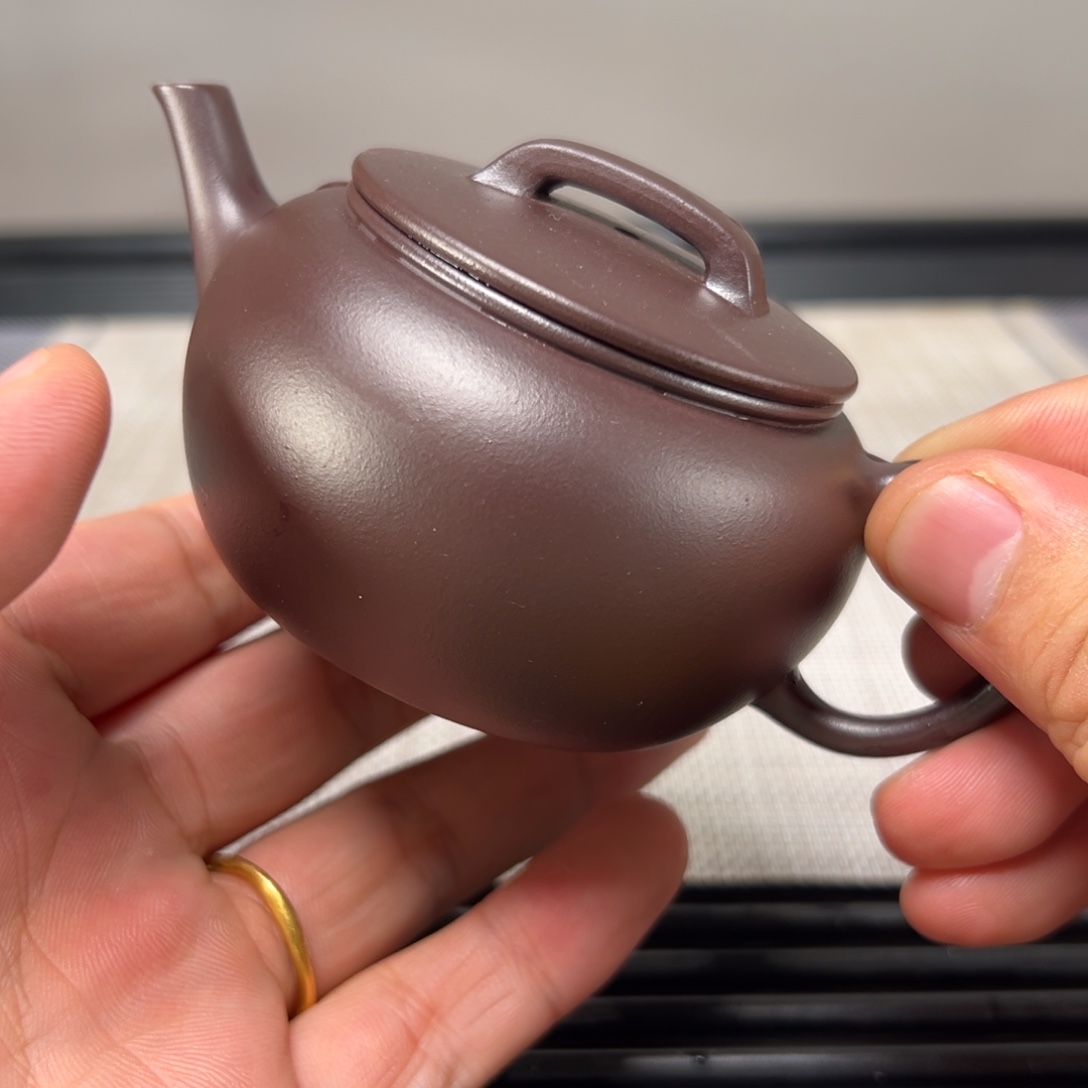 紫砂壶微瑕茶壶款