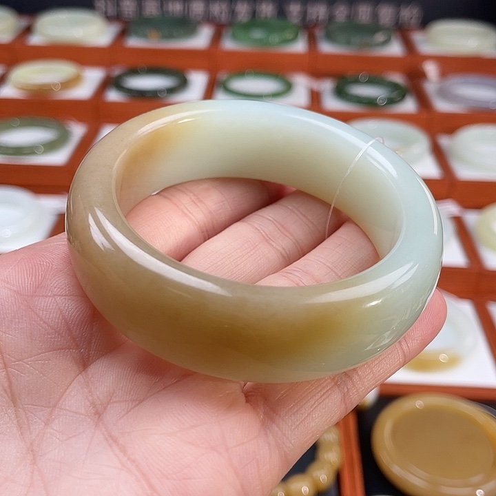 和田玉手镯未镶嵌王*鑫