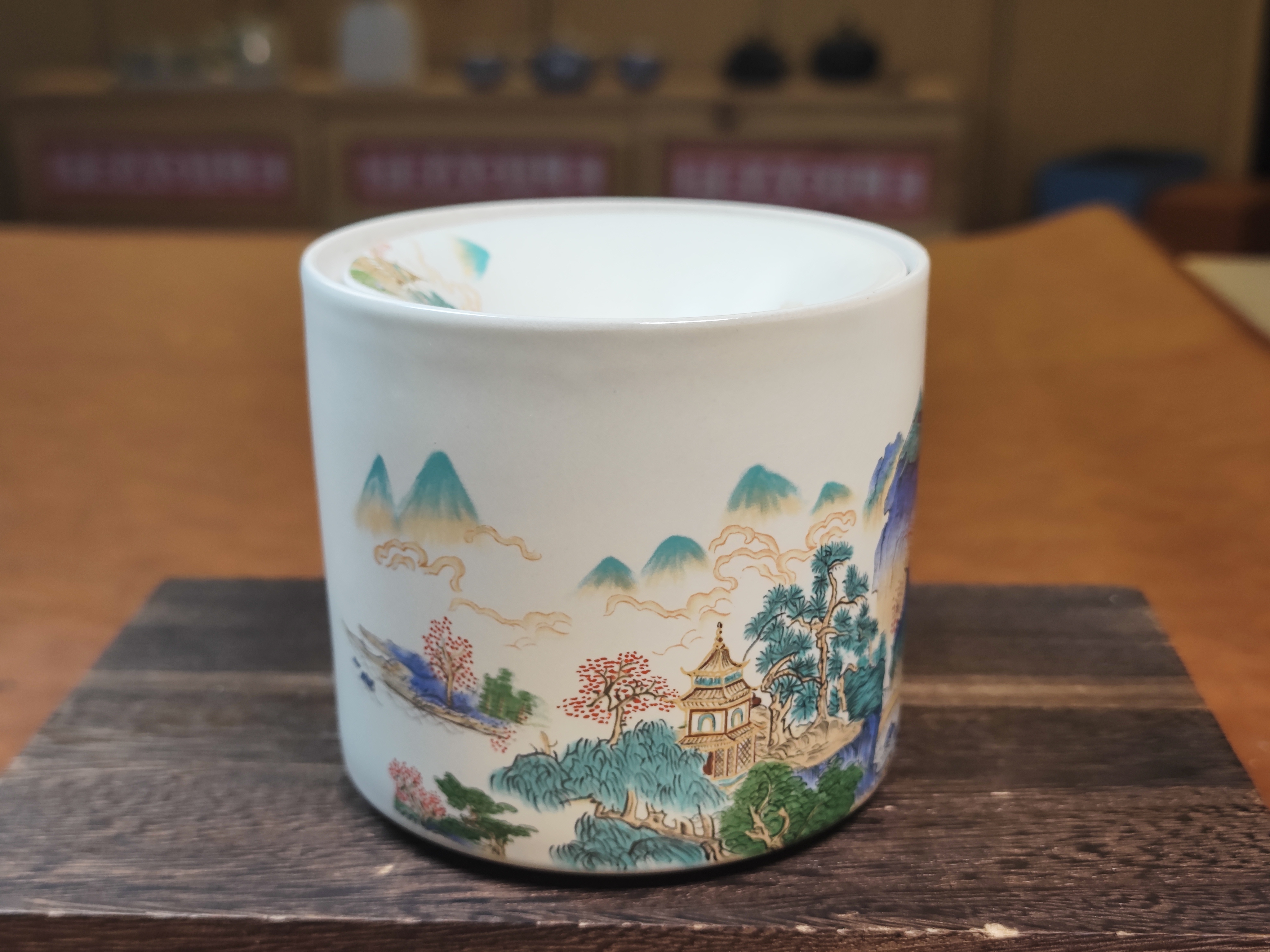 大号汝窑带盖烟灰缸防飞灰适用于办公室与家用中式漏斗设计1956