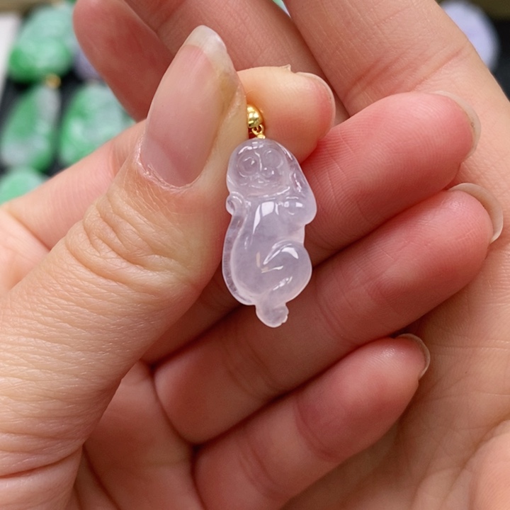 翡翠颈饰未镶嵌吊坠