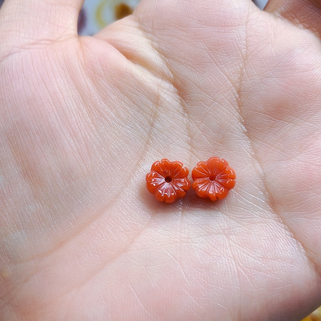 南红玛瑙未镶嵌挂件订制