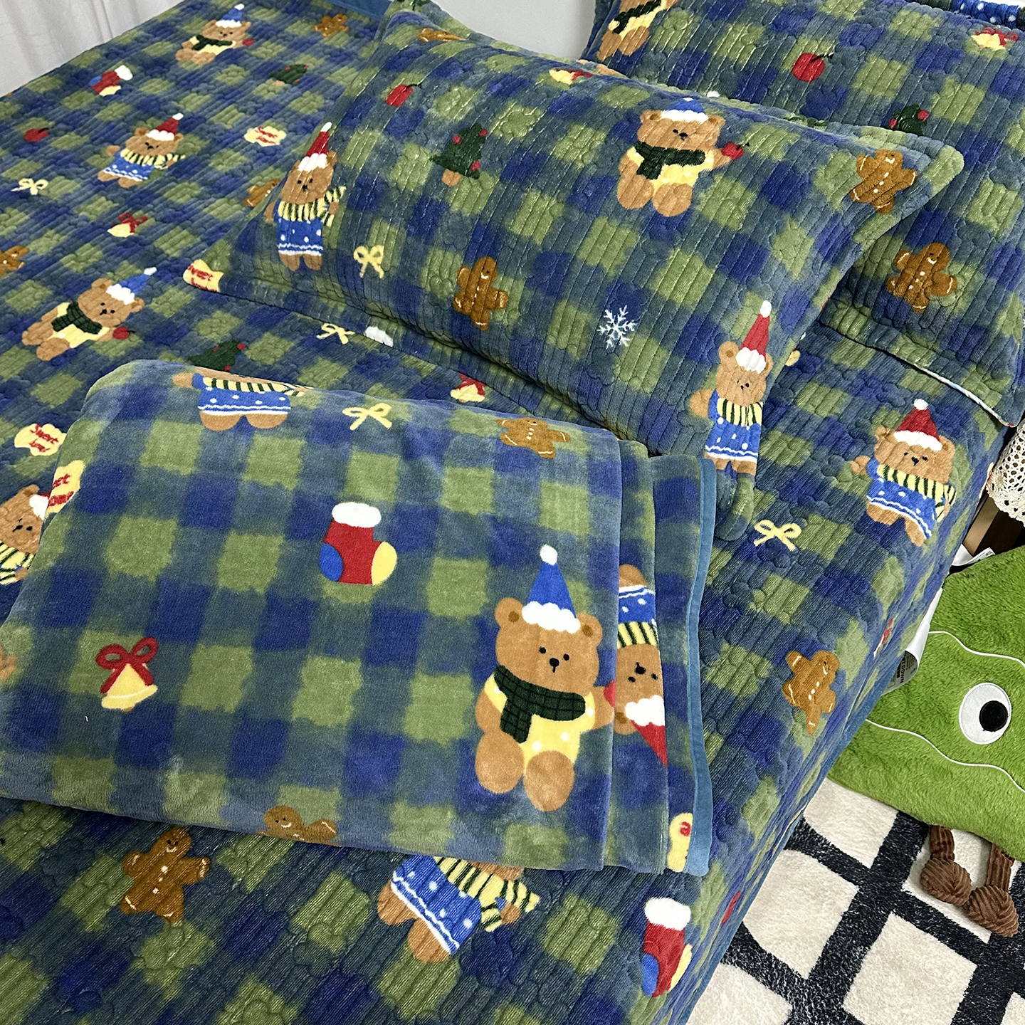 床盖款加厚豆豆牛奶绒四件套高克重床品套装宿舍三件套防静电清新