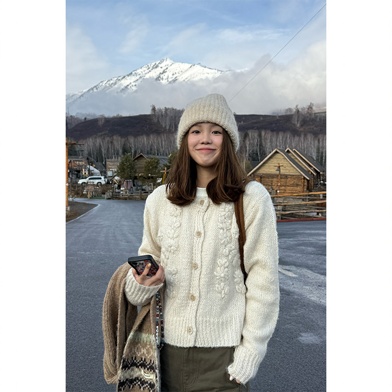 Tuuuh【白花毛衣】立体花朵毛衣女秋冬毛衣针织开衫外套M39283TU54