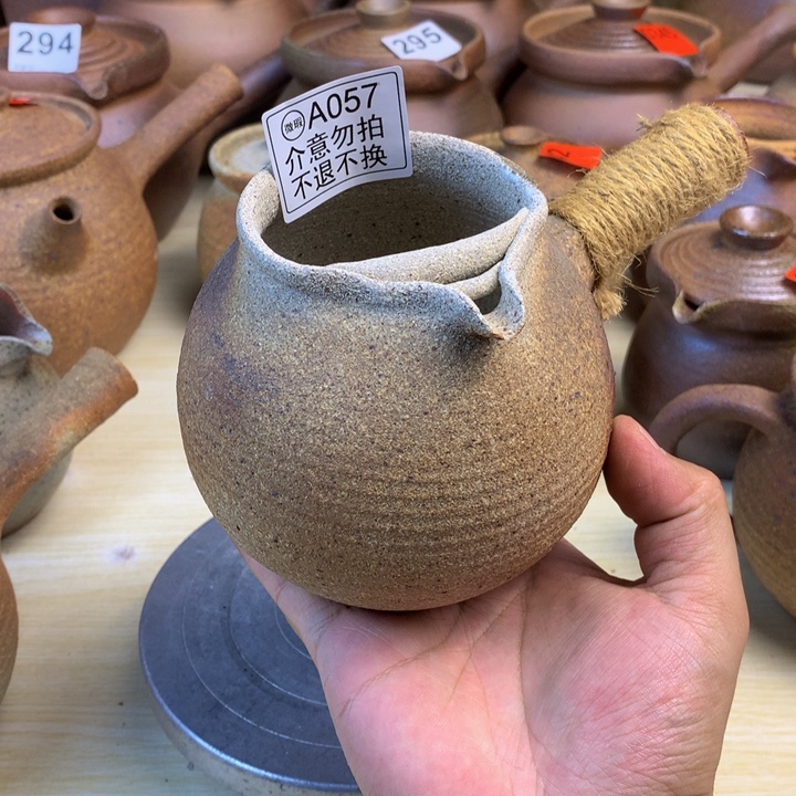 云南手工柴烧烤茶罐微瑕600毫升左右