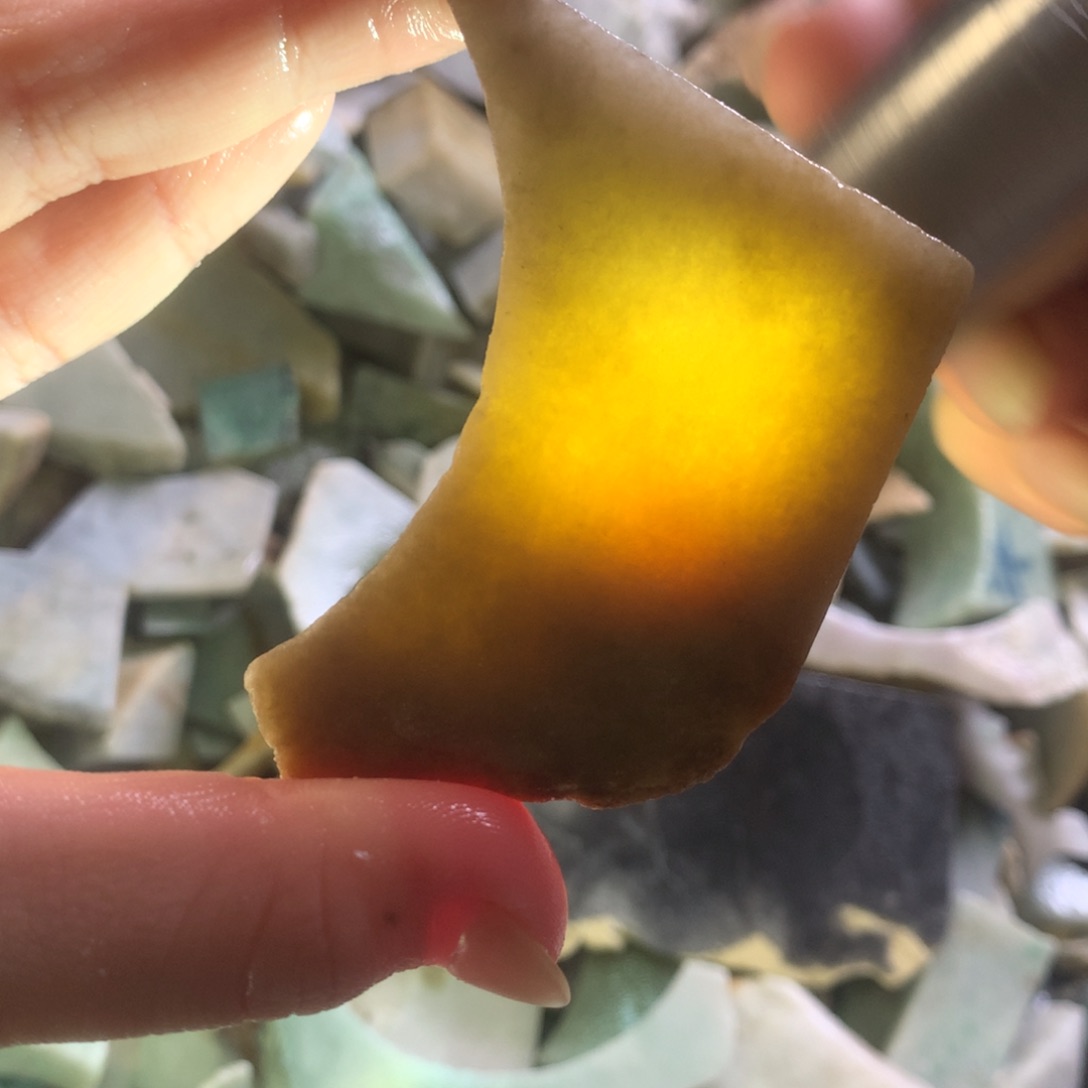 翡翠颈饰未镶嵌缅甸翡翠