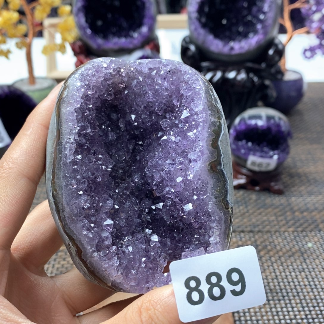 紫晶大型摆件（非配饰）未镶嵌