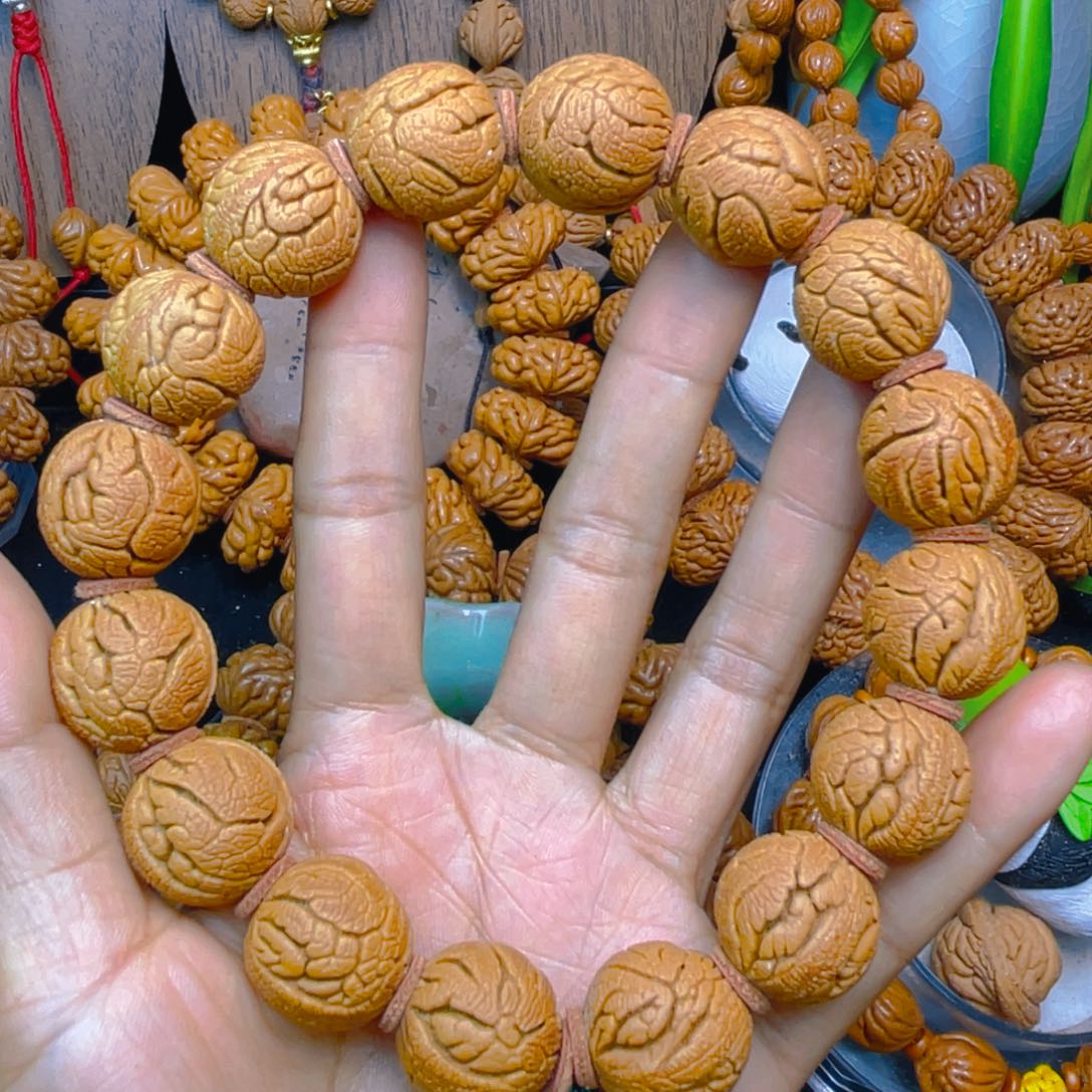 浩***然桃核吊坠秀秀秀秀141414