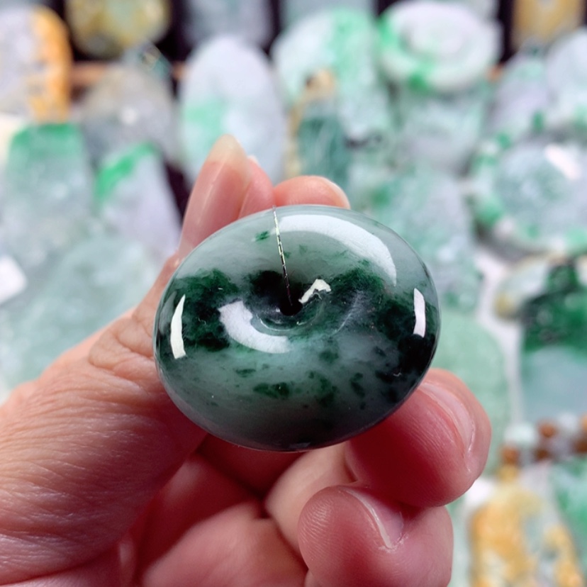 【闪购商品】翡翠吊坠(不含链)未镶嵌