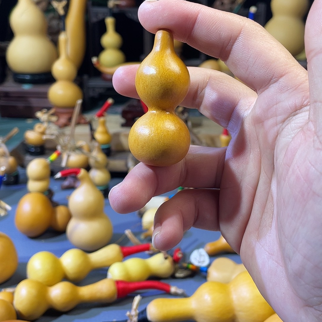 蝎***莱绕指柔的直嘴葫芦