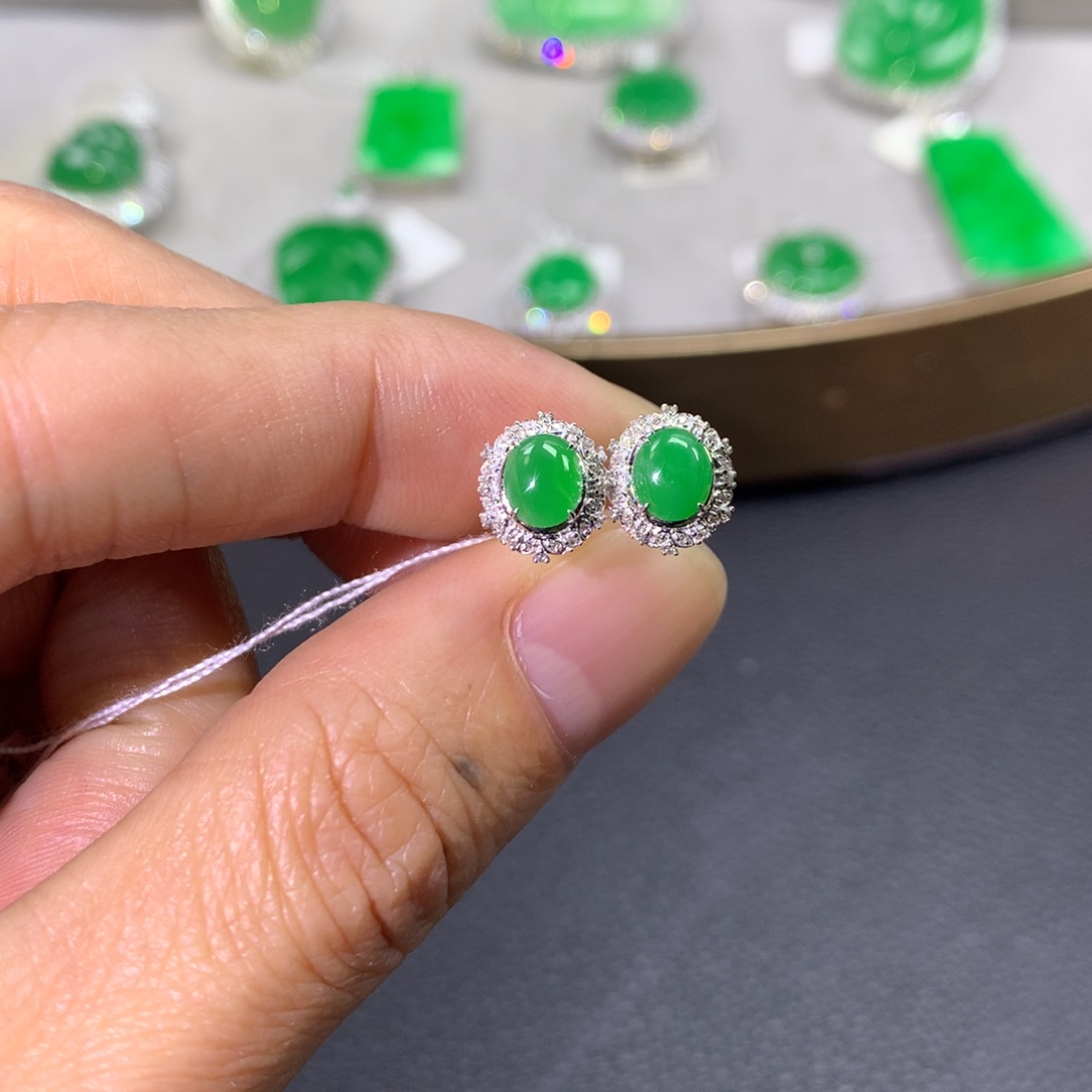 翡翠耳饰18K金镶嵌翡翠