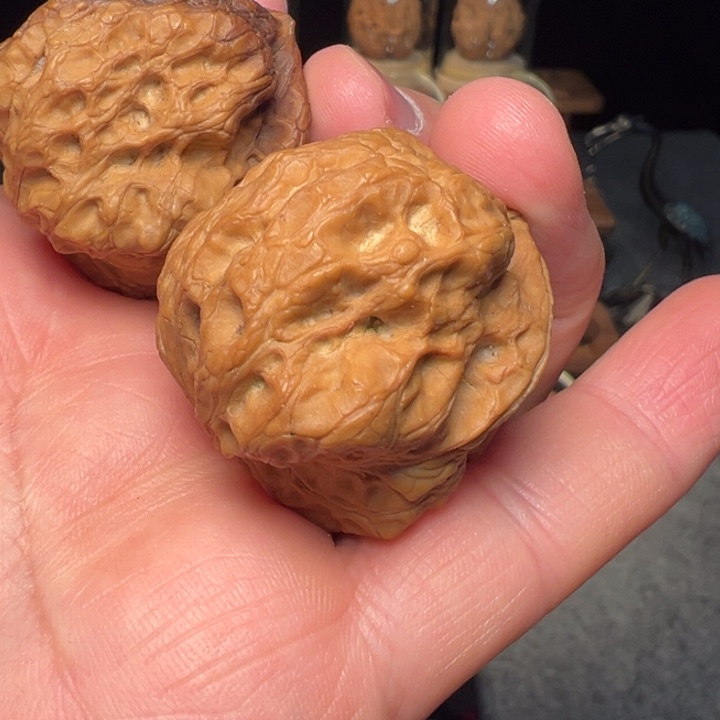 文玩核桃把件青蛙王子38mm