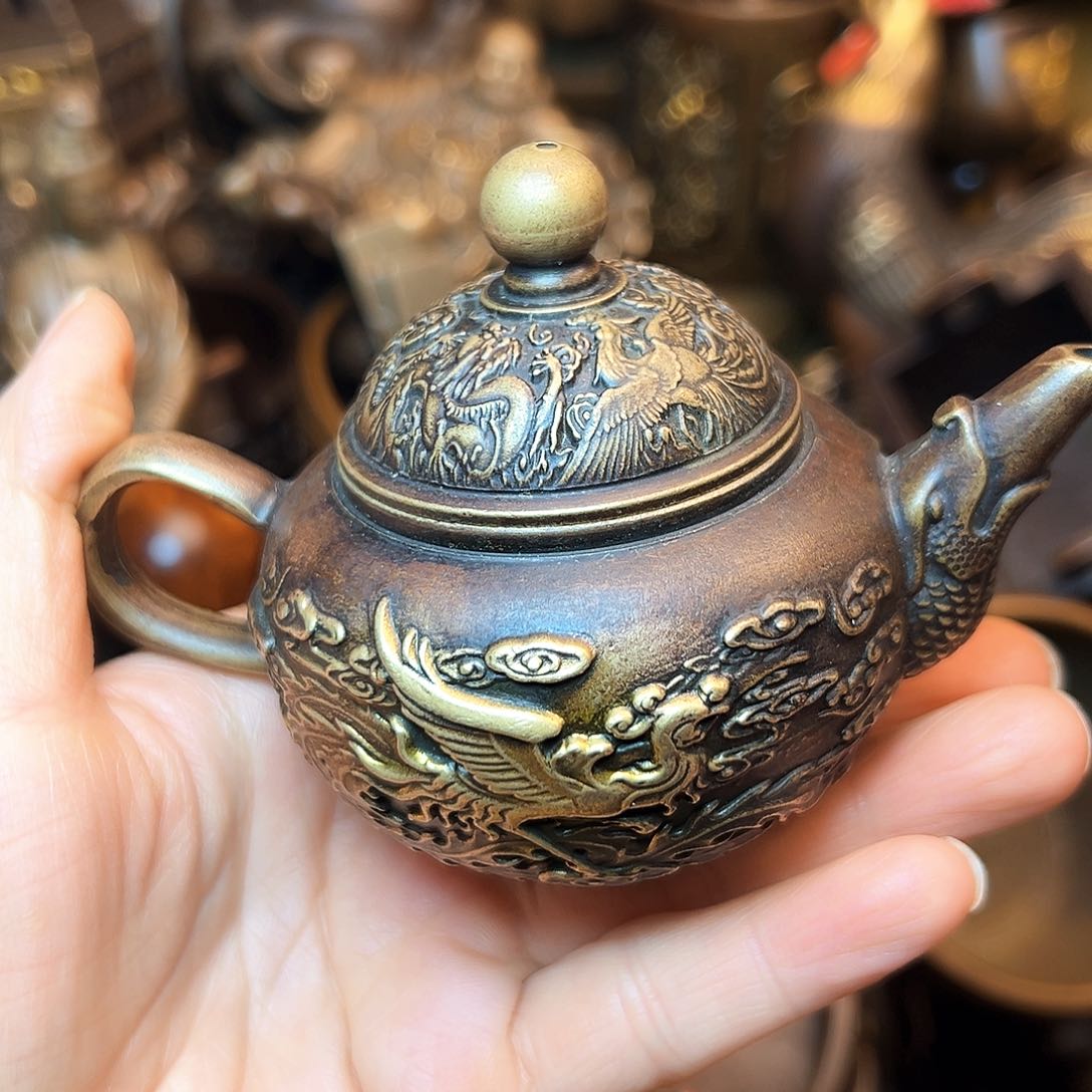 精美铜器工艺品等