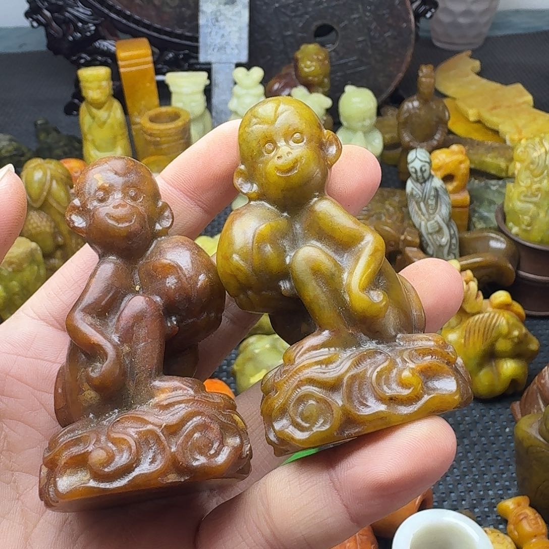 白玉菩提吊坠。。。