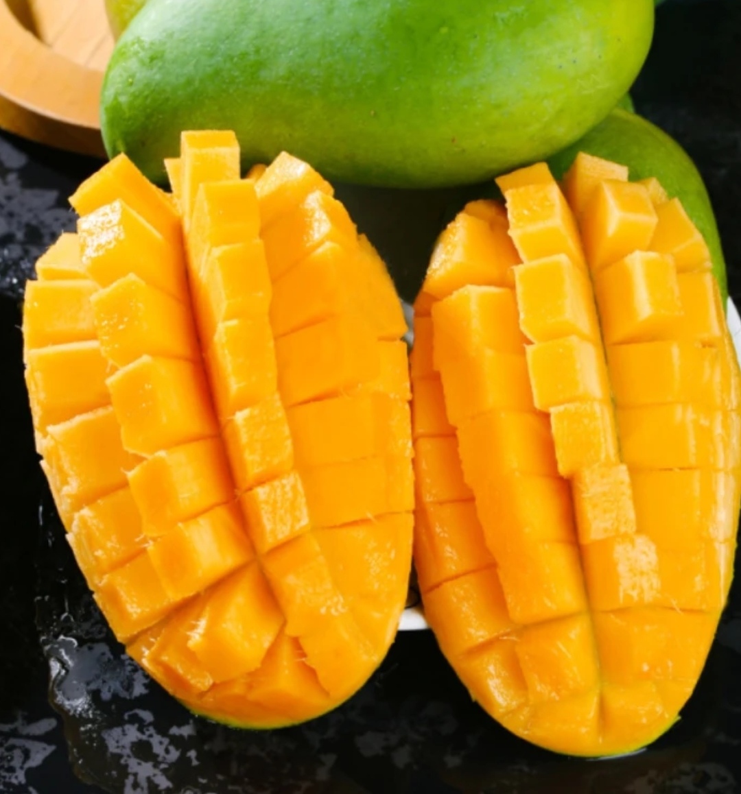 广西百色青皮金煌芒新鲜应季水果软糯香甜催熟食用