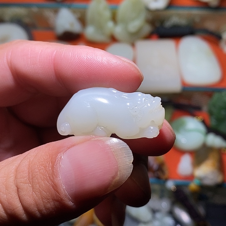 和田玉（糖玉）未镶嵌颈饰