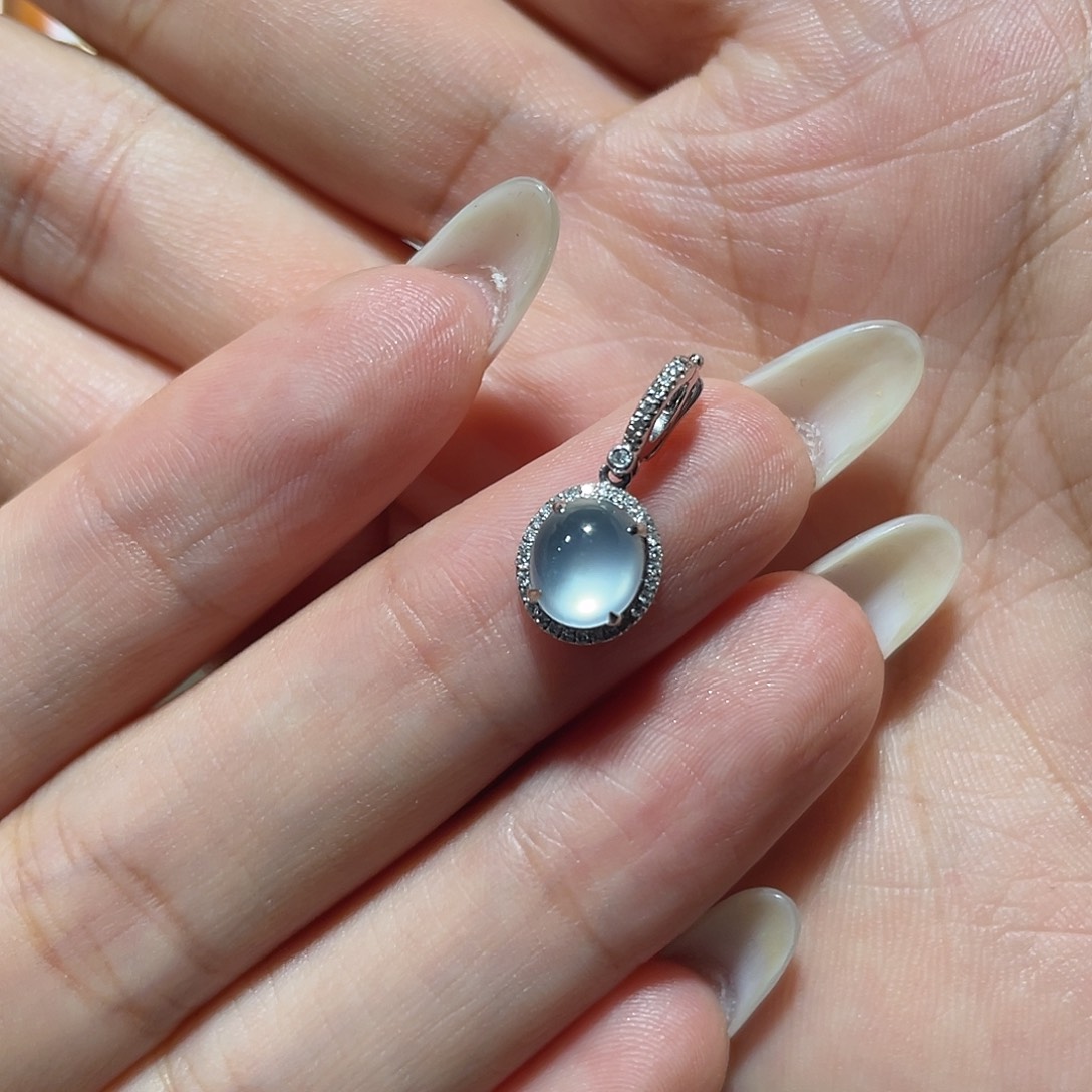 日***姐翡翠18K金镶嵌吊坠(不含链)