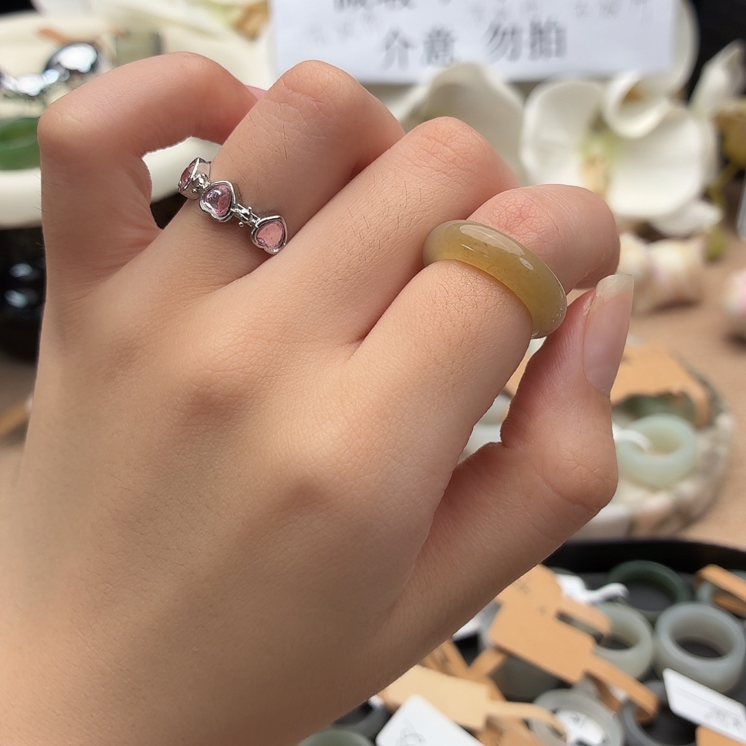 和田玉（糖玉）戒指未镶嵌x114一口糖16.1不退换